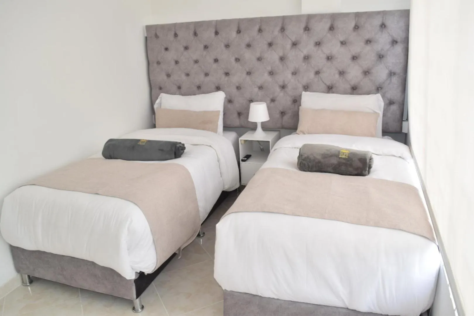 Apartamento 3 Habitaciones 5 Minutos Esc General Santander Bogota 0*,  Colombia
